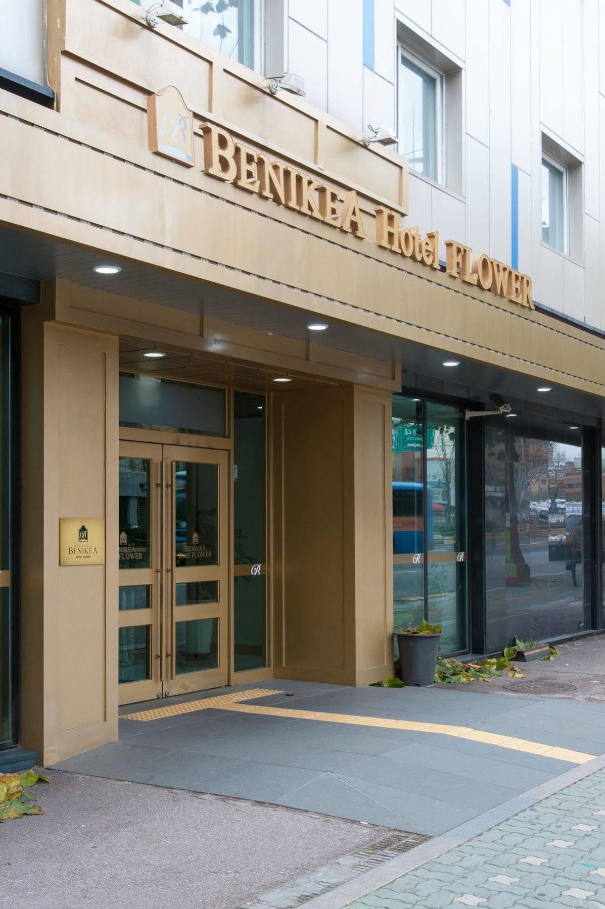Benikea Hotel Flower Seul Exterior foto